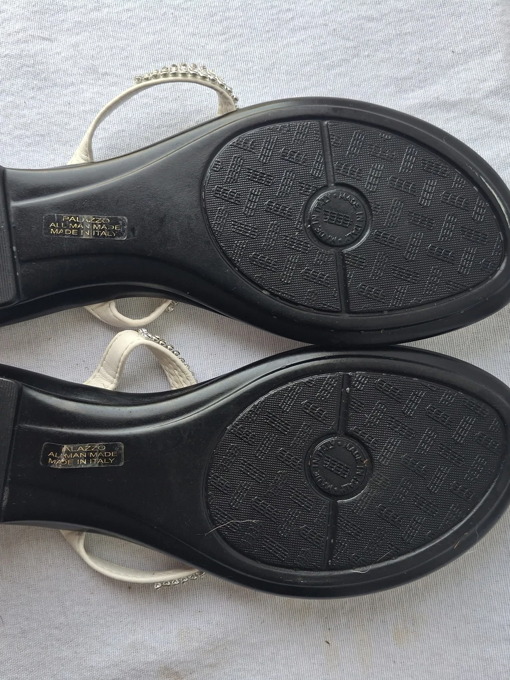 Italian Shoemakers elegant sandals
